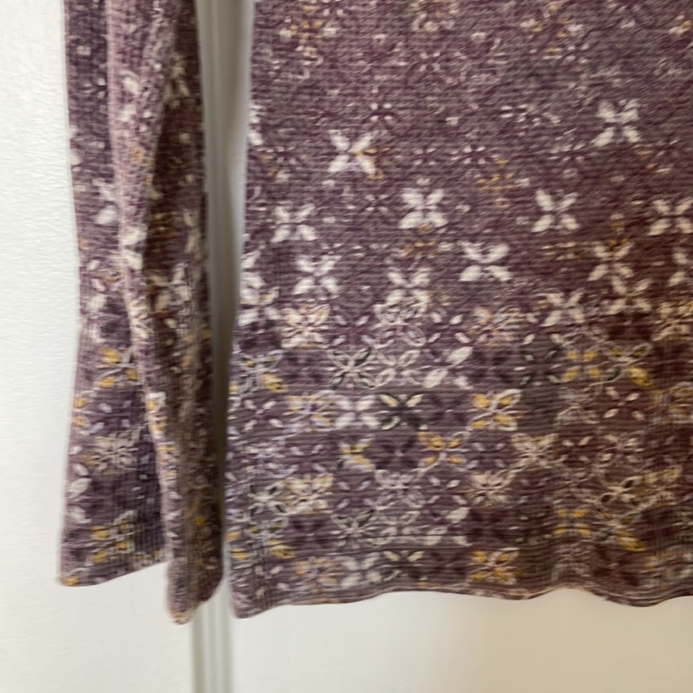 Eddie Bauer Womens M waffle top - like new - Picture 4 of 7